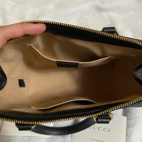 Barely used limited edition authentic Gucci Purse - Picture 3 of 7